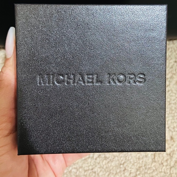 Michael Kors Bradshaw Watch *NWT* - Picture 5 of 8